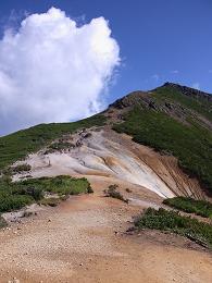 硫黄岳への稜線