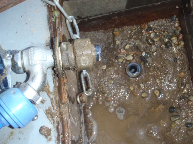 マンションの散水栓漏水修理　