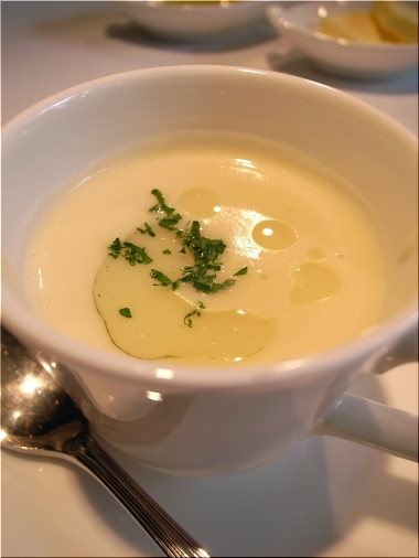 オーボナクイユ　スープ