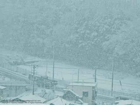 雪が降る町、岡津町 7