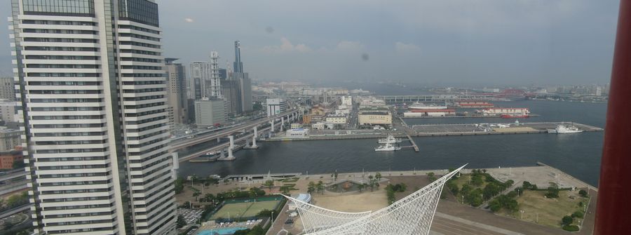 神戸ポートタワー展望4・5階からの風景（東）