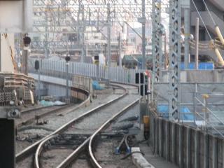 平和島駅上りホームから新旧接続点を見る