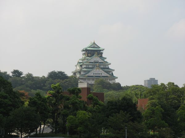 片町橋から見た大阪城天守閣